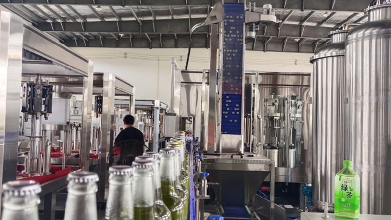 食品输送机定制：长度与高度的关键考量
